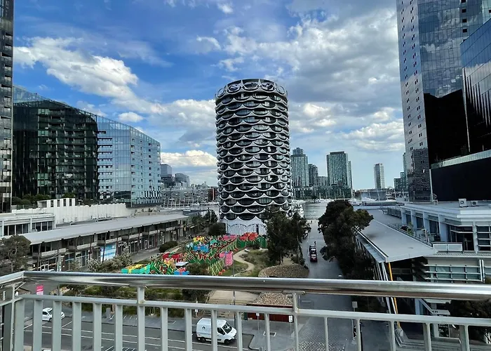 Docklands Luxury Penthouse Right Above The District Docklands